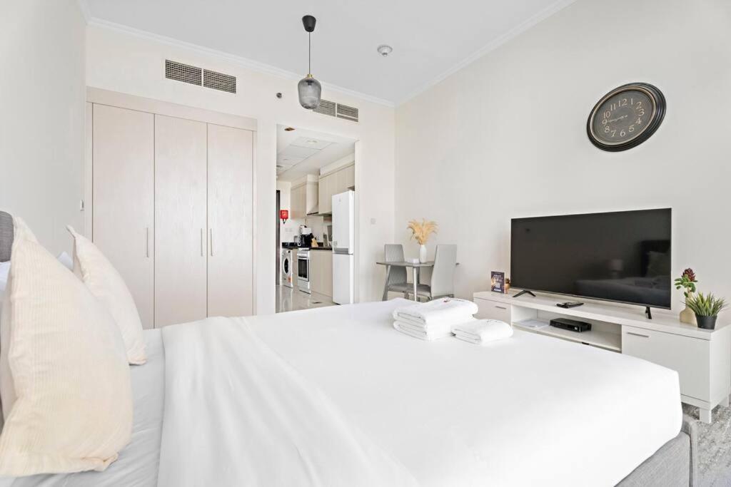 Apartment Cozy In Damac Hills Dubai
